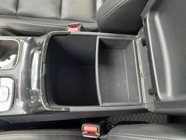 Used 2021 Black Kia S image 27