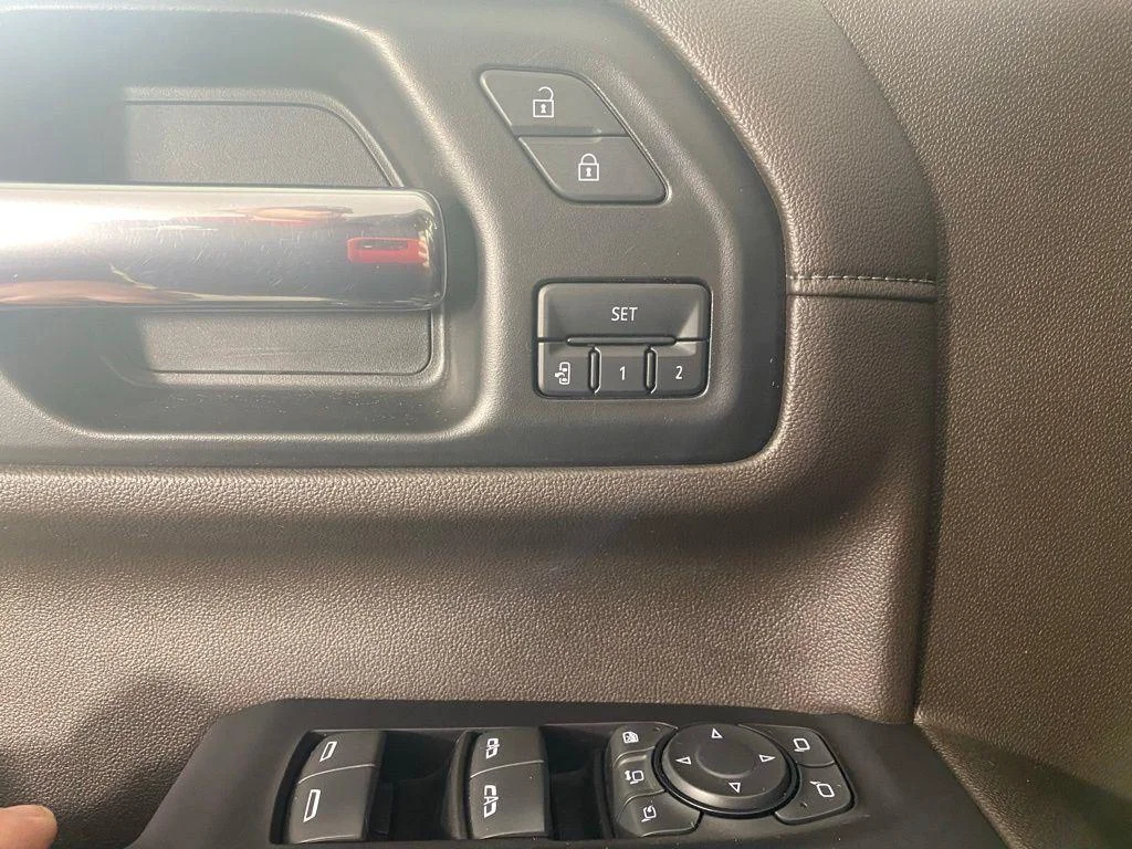 Used 2022 Ebony Twilight Metallic GMC Denali image 28