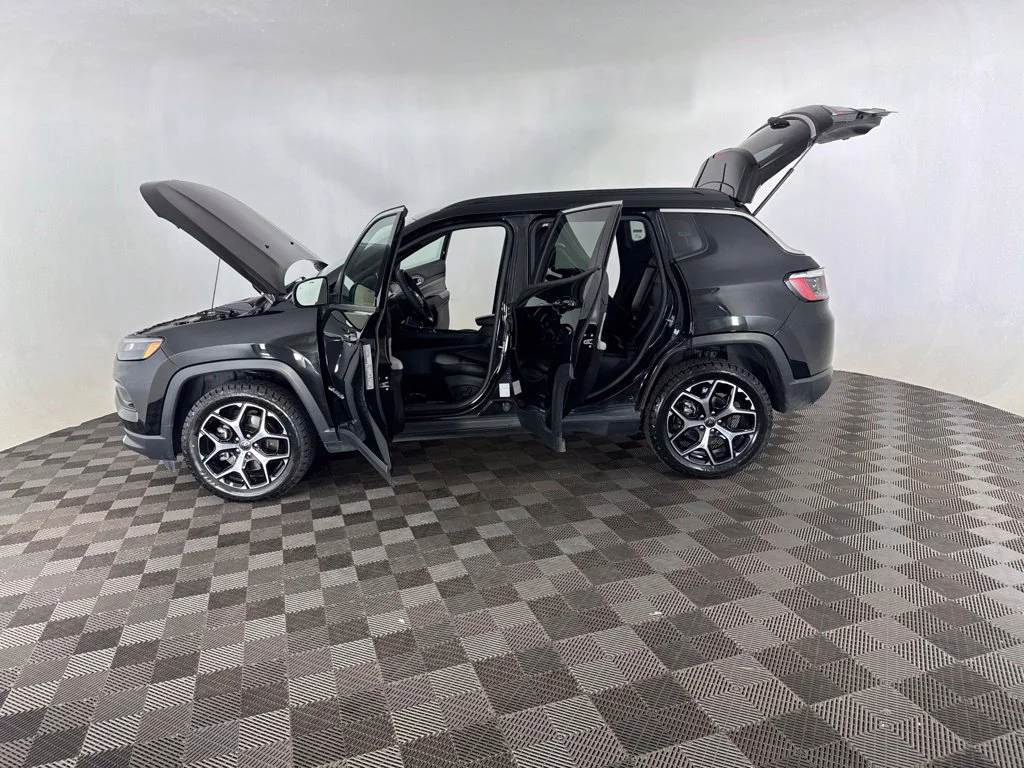 Used 2025 Black Jeep Limited image 10