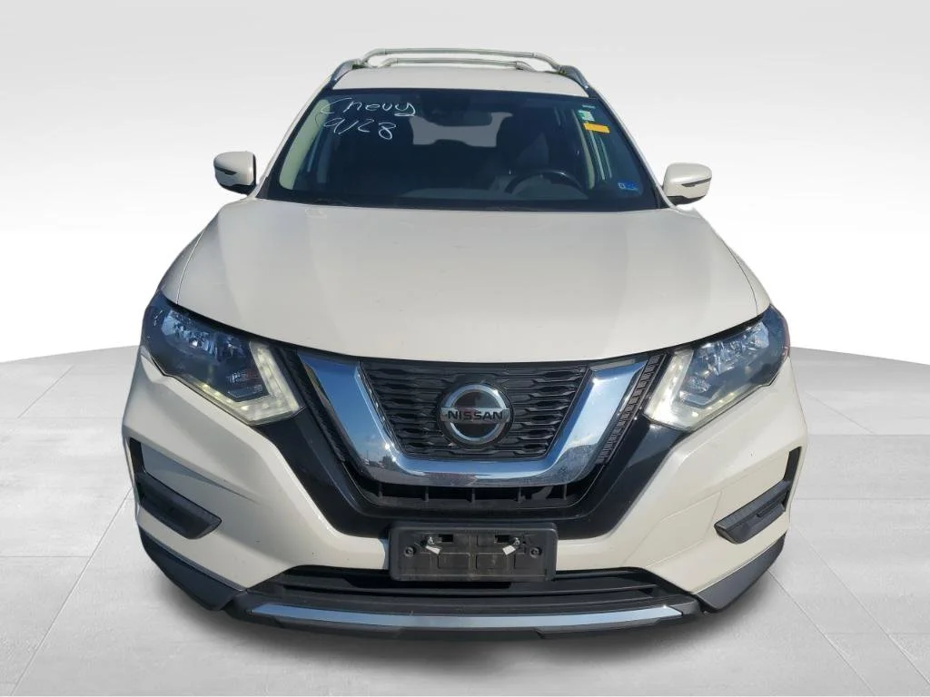 Used 2020 White Nissan SV image 10