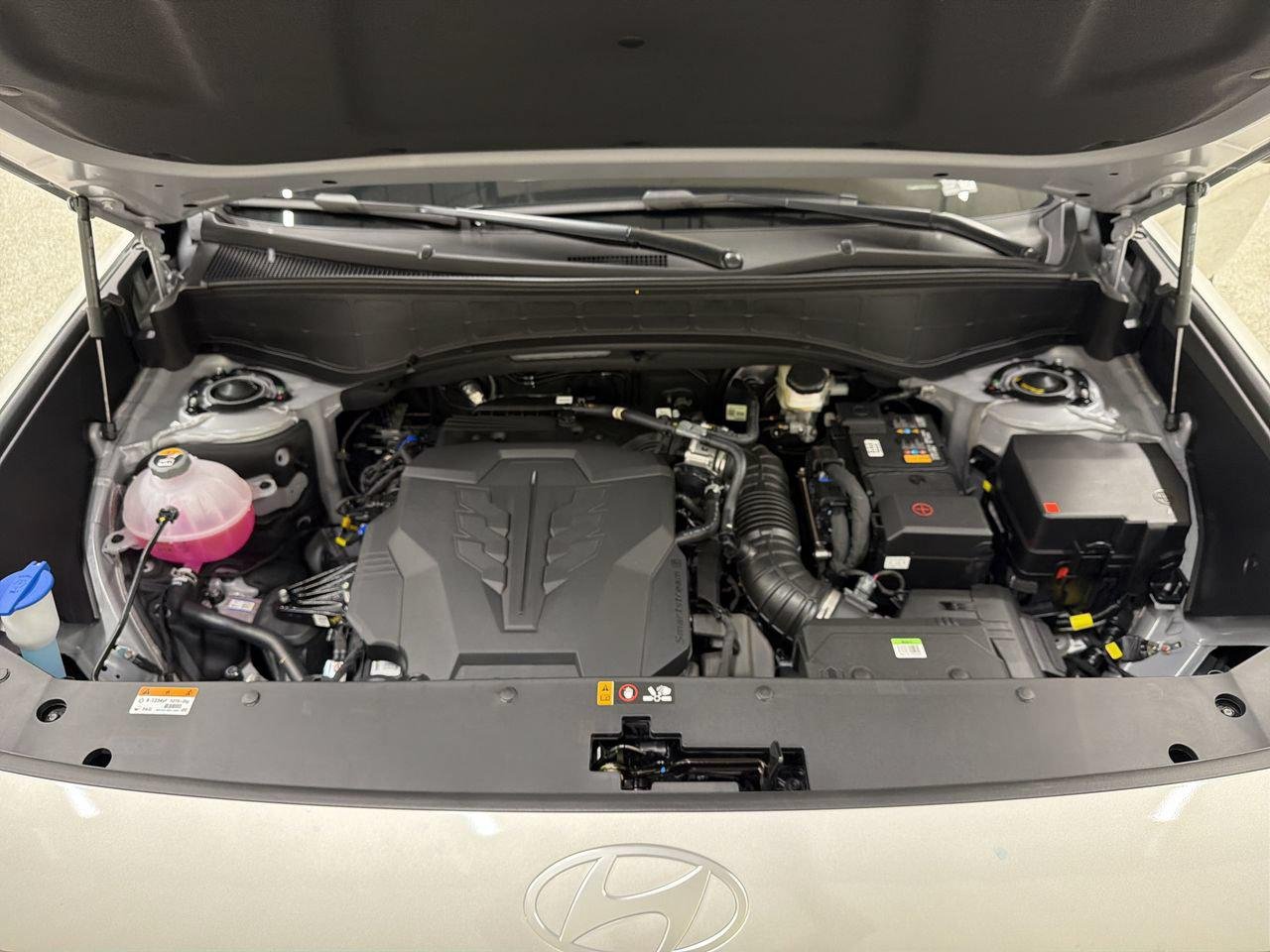 New 2027 Shimmering Silver Hyundai Limited AWD image 11