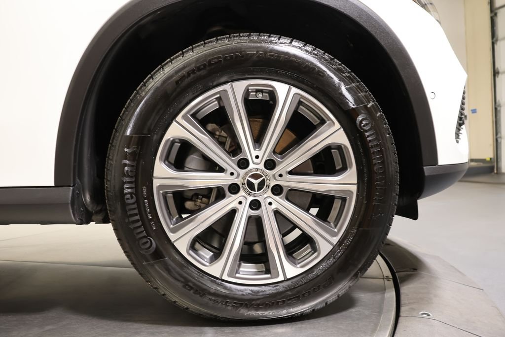 Certified Used 2026 Polar White Mercedes-Benz GLC 300 image 14