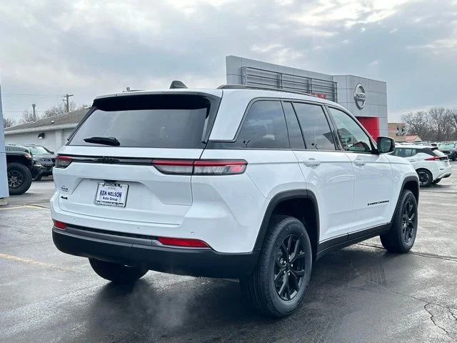 New 2026 Bright White Clearcoat Jeep Altitude image 13