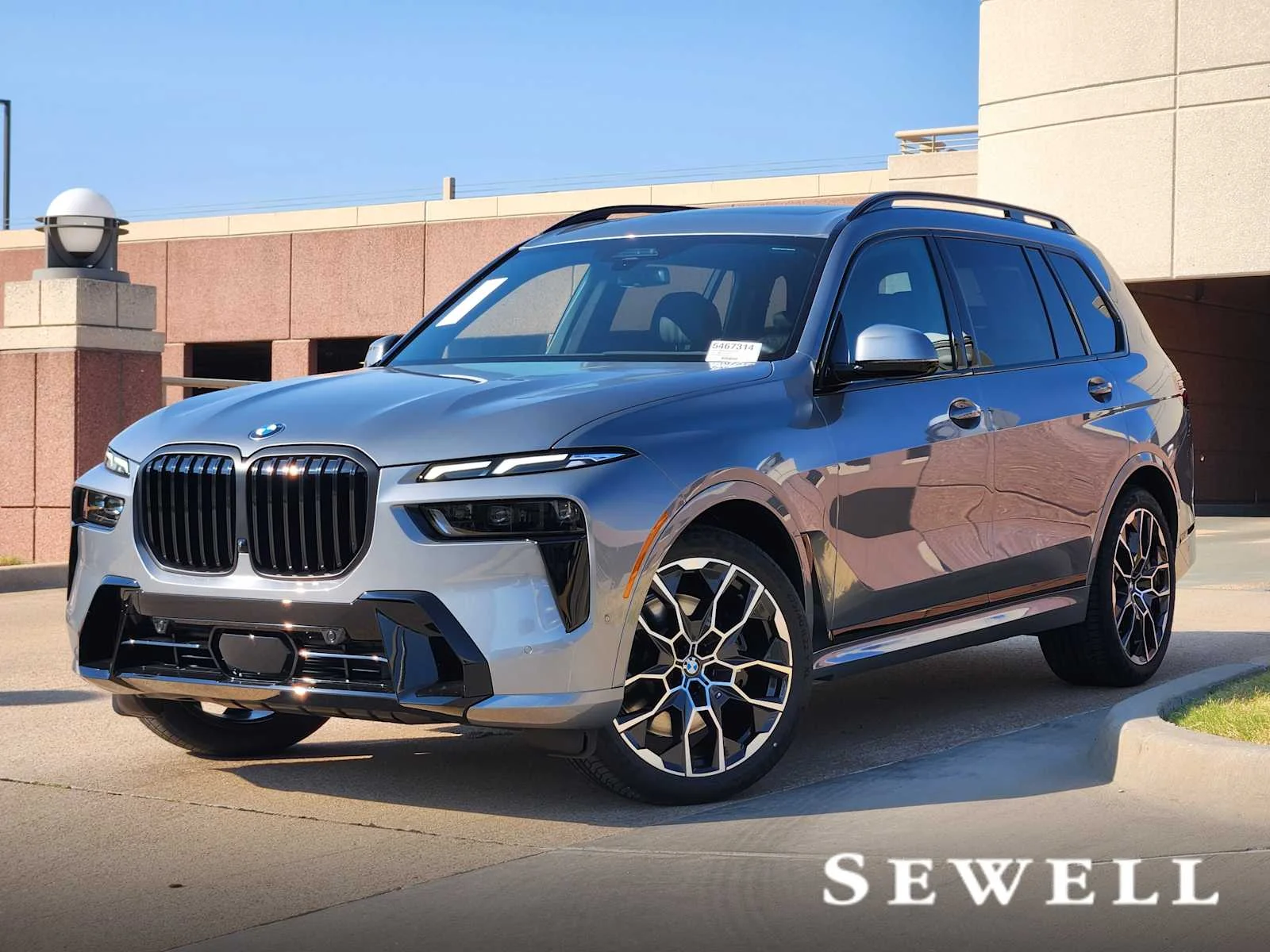 2027 BMW X7