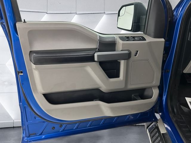 Used 2017 Blue Ford XLT image 12