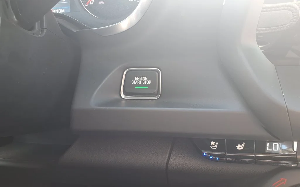 Used 2024 Blue Chevrolet 2LT image 27