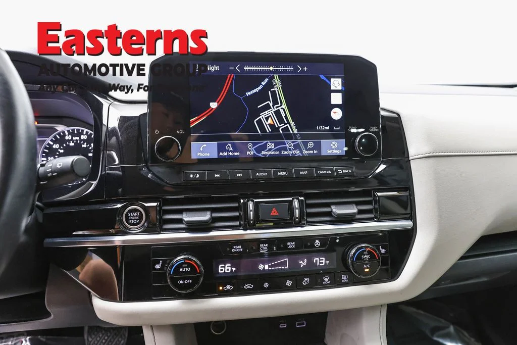 Used 2022 Gray Nissan SL image 11