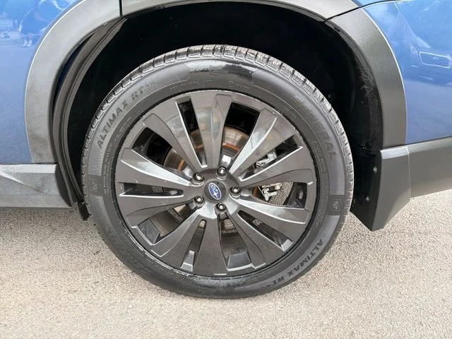 Used 2022 Blue Subaru Onyx Edition image 26