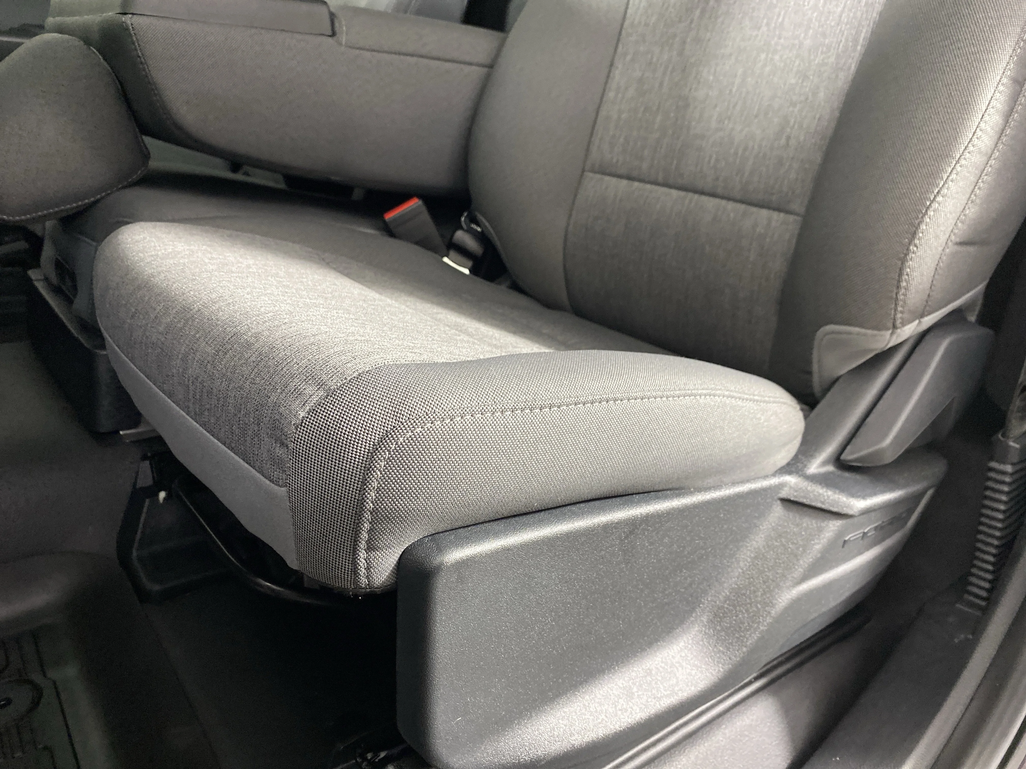 Used 2025 Blue Metallic Ford XL image 18