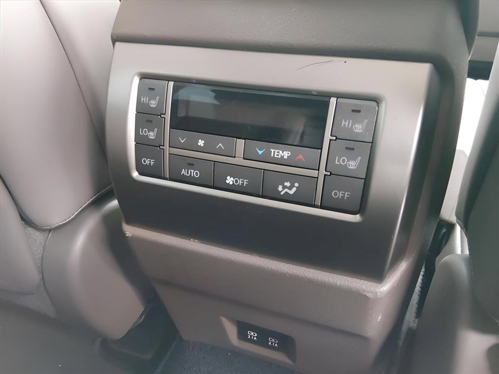 Used 2021 Silver Lexus GX 460 Premium image 9