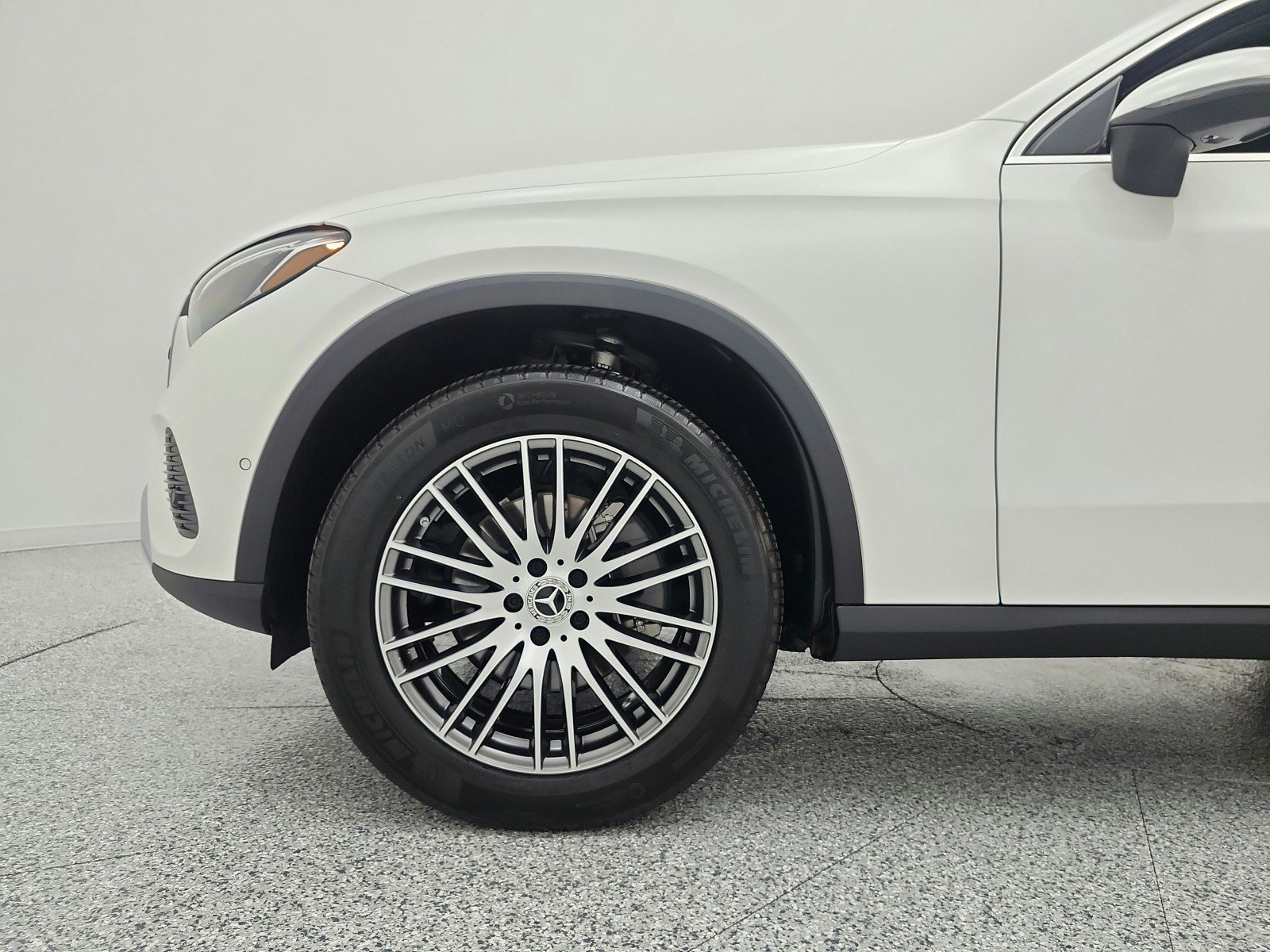Certified Used 2026 Polar White Mercedes-Benz GLC 300 SUV image 17