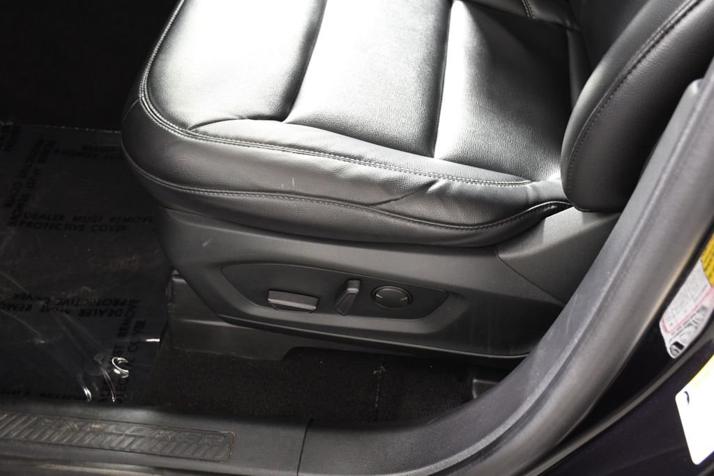 Used 2020 Agate Black Metallic Ford XLT image 16