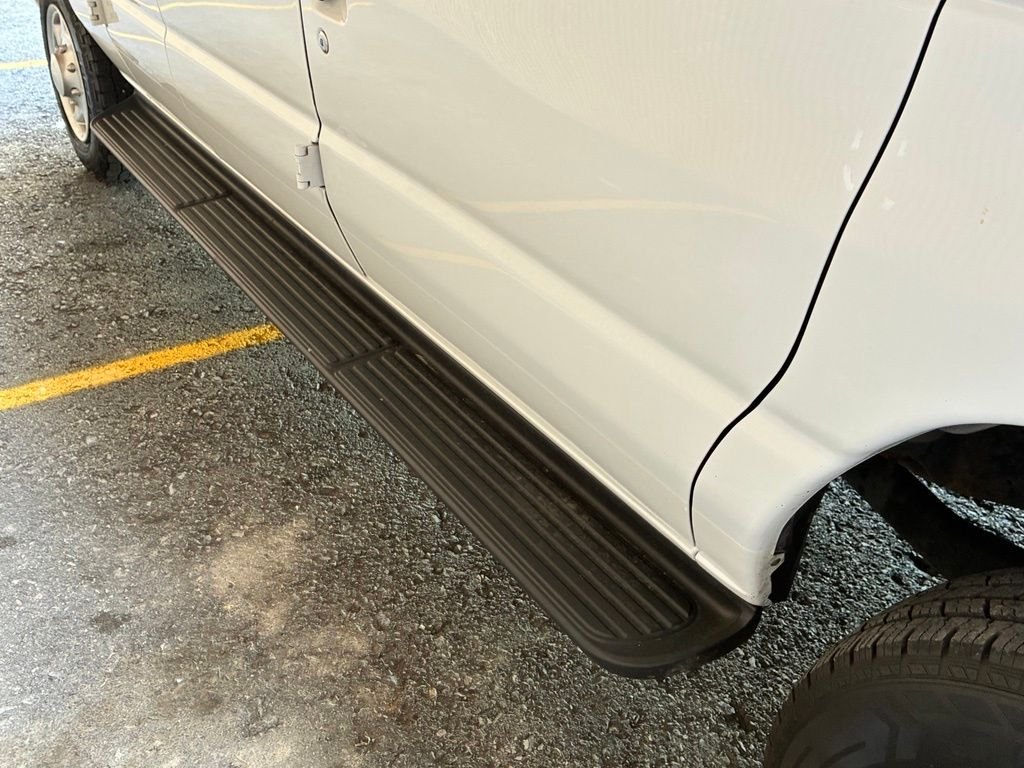 Used 2014 Oxford White Ford XLT image 34