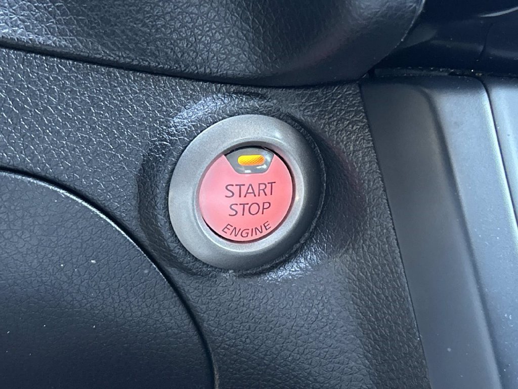 Used 2019 Gray Nissan SV image 25