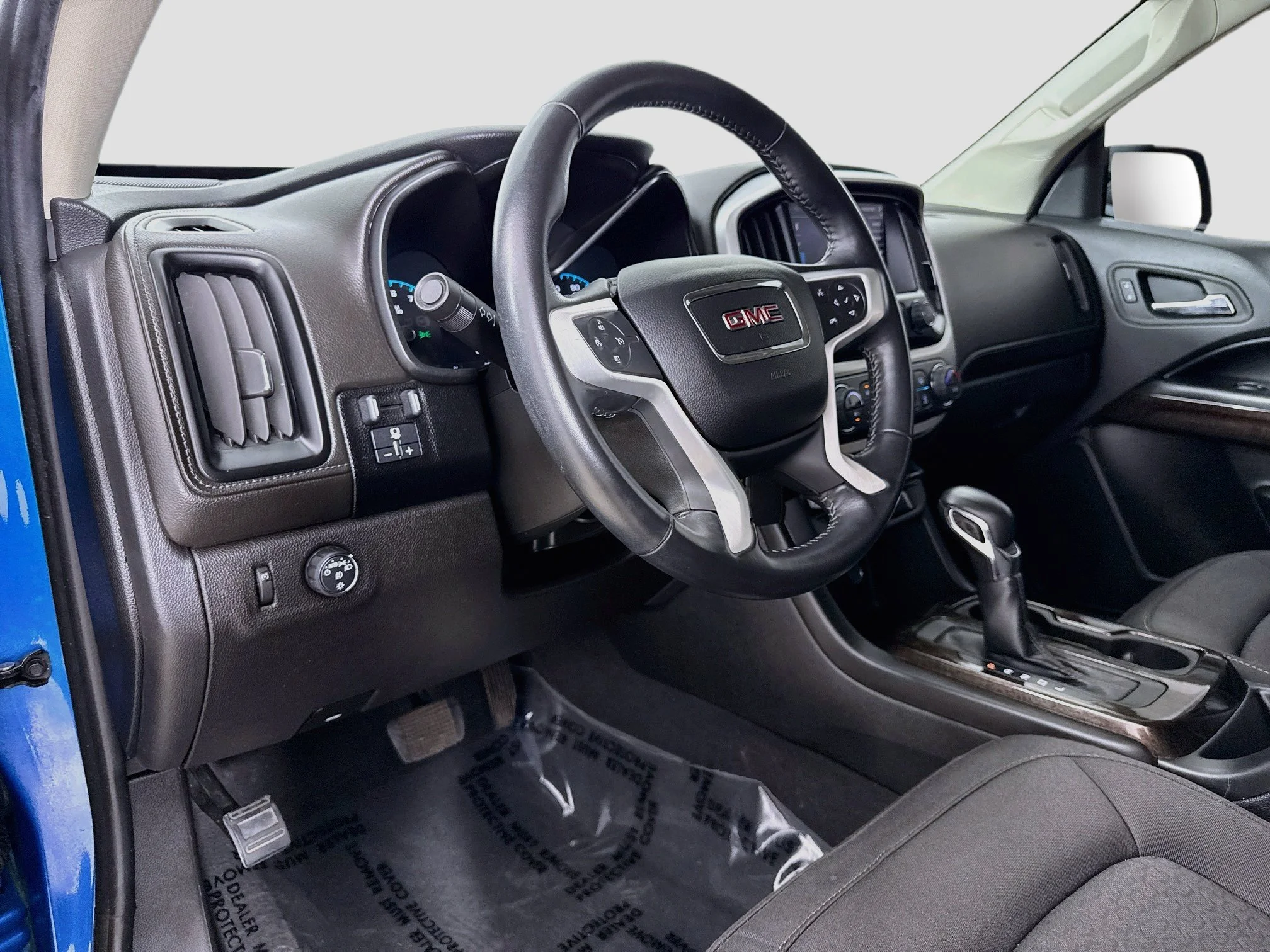 Used 2022 Dynamic Blue Metallic GMC Elevation image 11