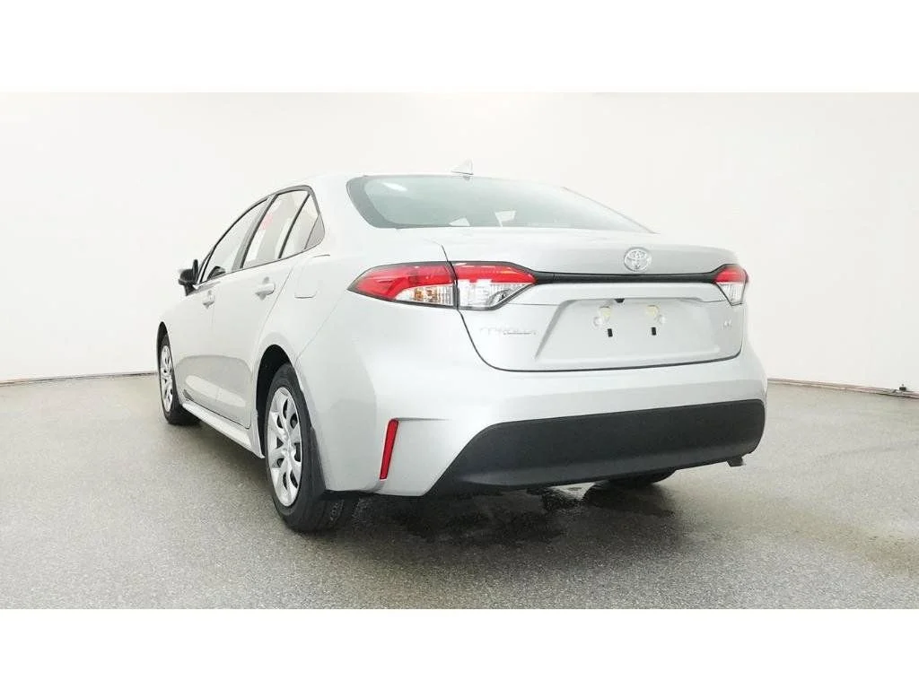 New 2026 Classic Silver Metallic Toyota LE image 29