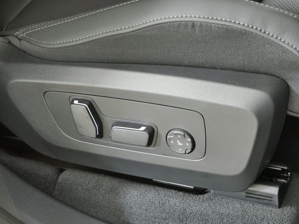 Used 2026 Brooklyn Grey Metallic BMW 30 xDrive image 24