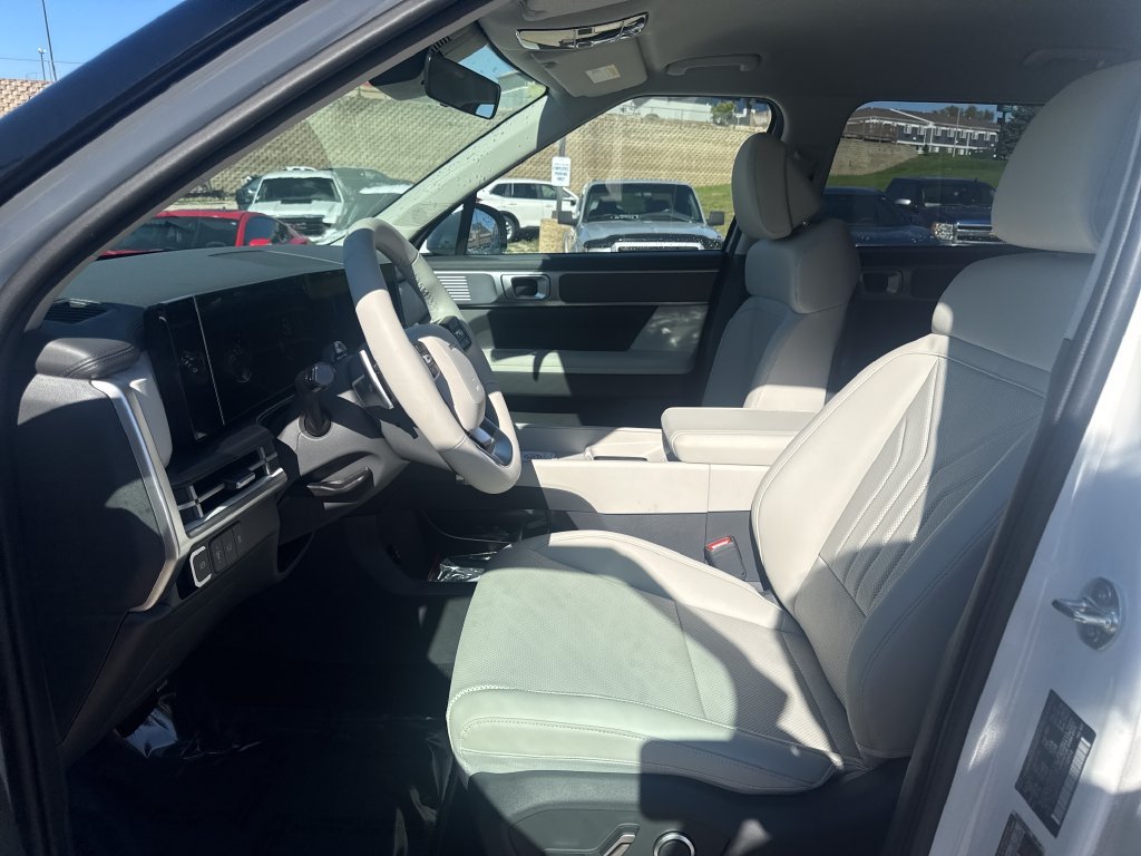 New 2027 White Hyundai SEL image 9