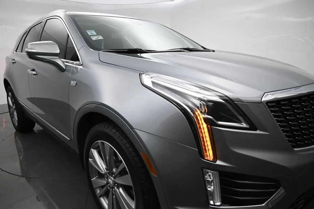Used 2024 Argent Silver Metallic Cadillac Premium Luxury image 32