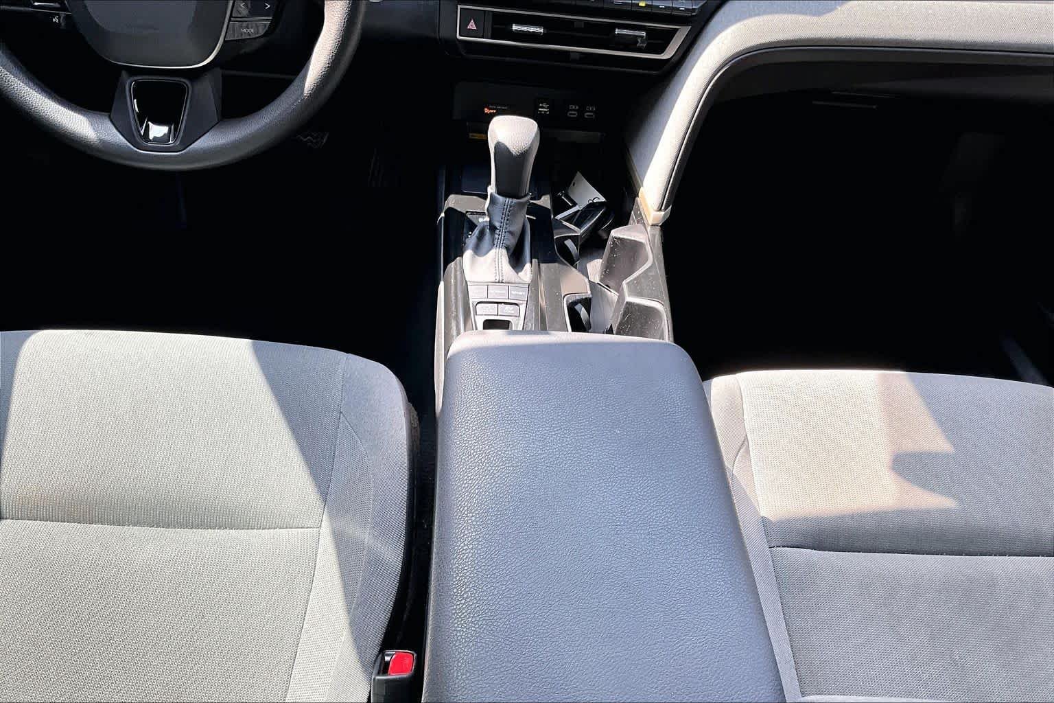 Used 2025 Underground Toyota LE image 17