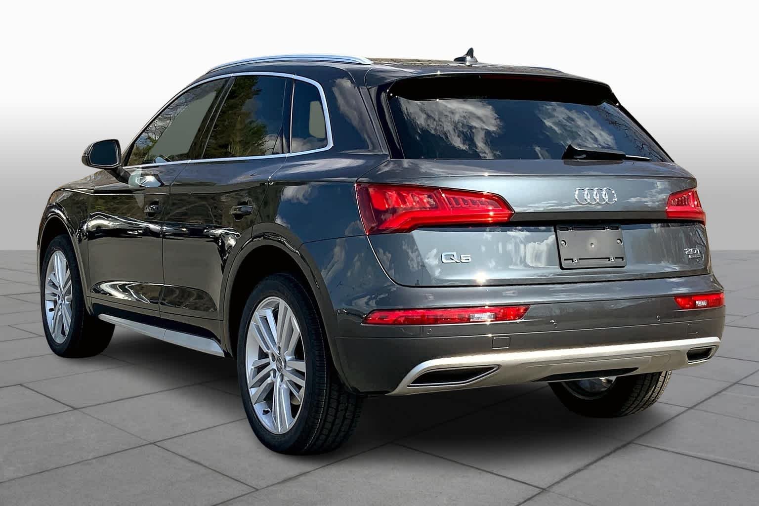 Used 2018 Manhattan Gray Metallic Audi Tech Premium Plus image 12