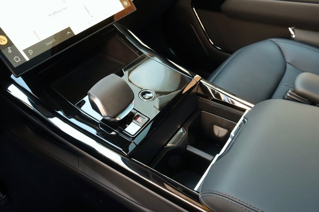 2025 LAND ROVER RANGE ROVER SPORT - Image 24