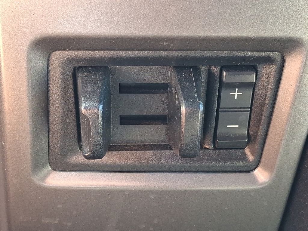 Used 2018 Silver Ford XLT image 24
