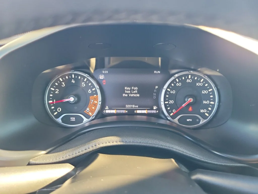 Certified Used 2023 Blue Jeep Altitude image 25