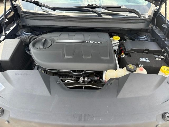 Used 2021 Blue Jeep Latitude Lux image 10