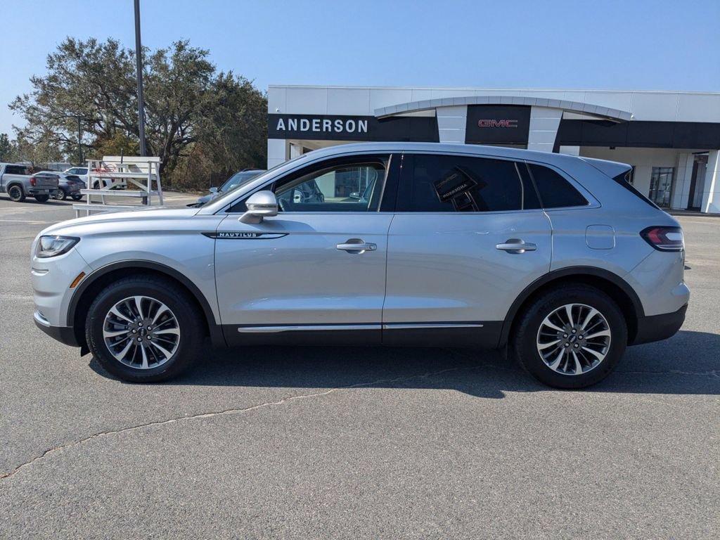 Used 2023 Silver Lincoln Reserve image 7