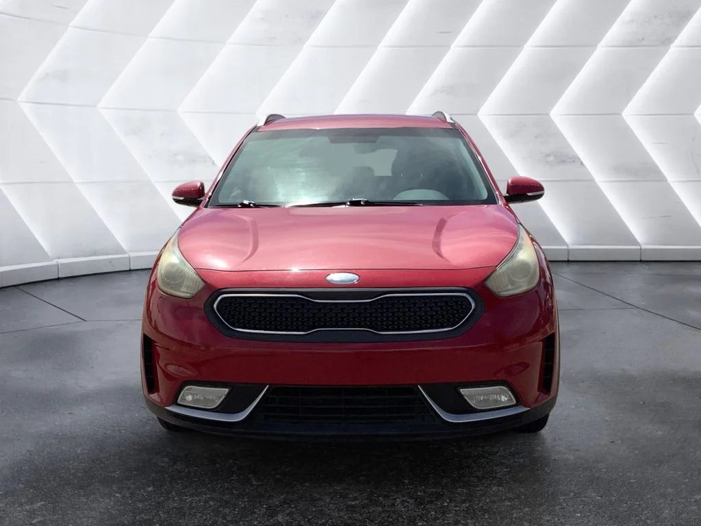 Used 2018 Red Kia EX image 2