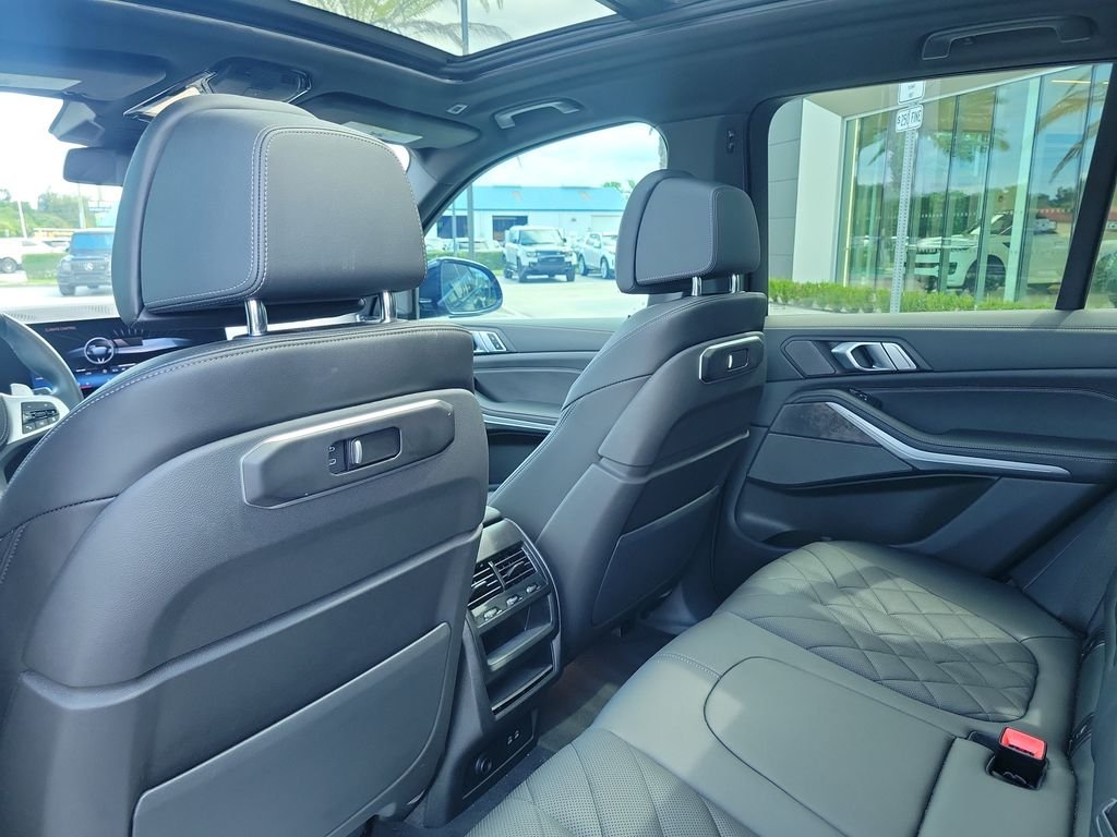 Used 2024 Black BMW sDrive40i image 17