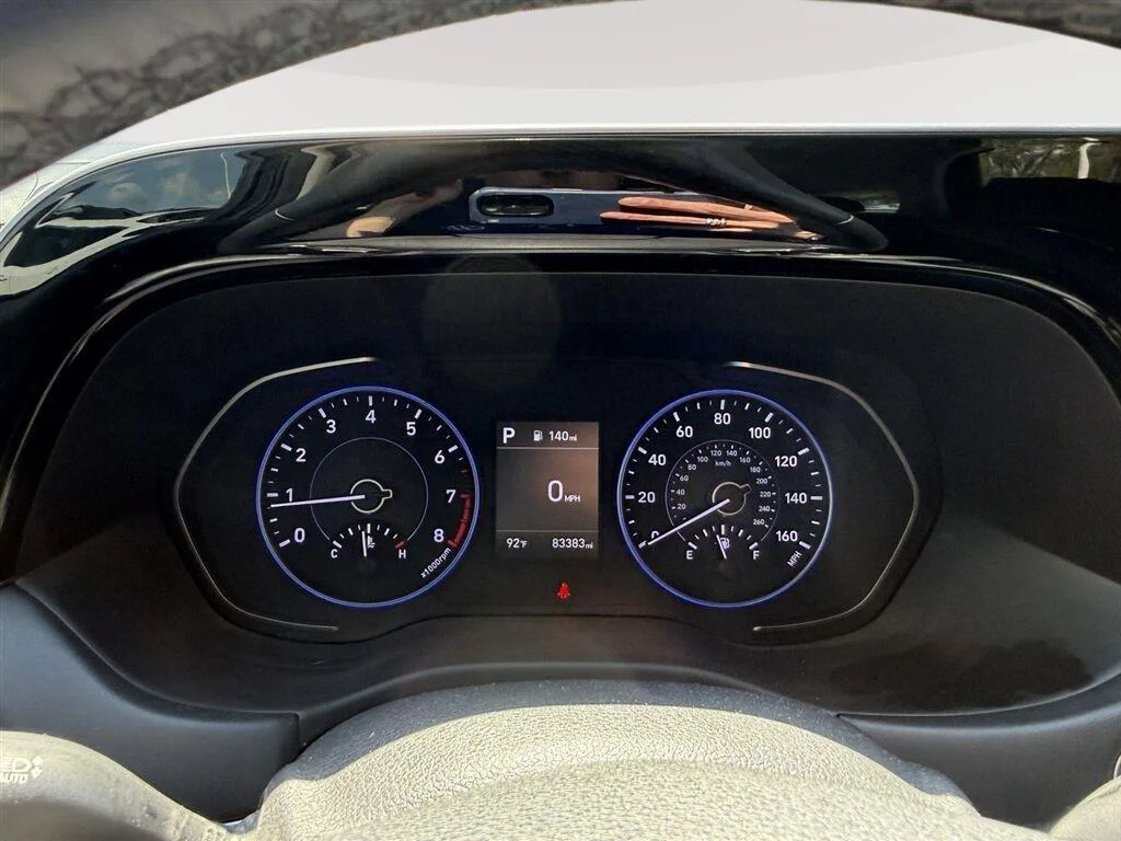 Used 2020 Black Hyundai SEL image 6