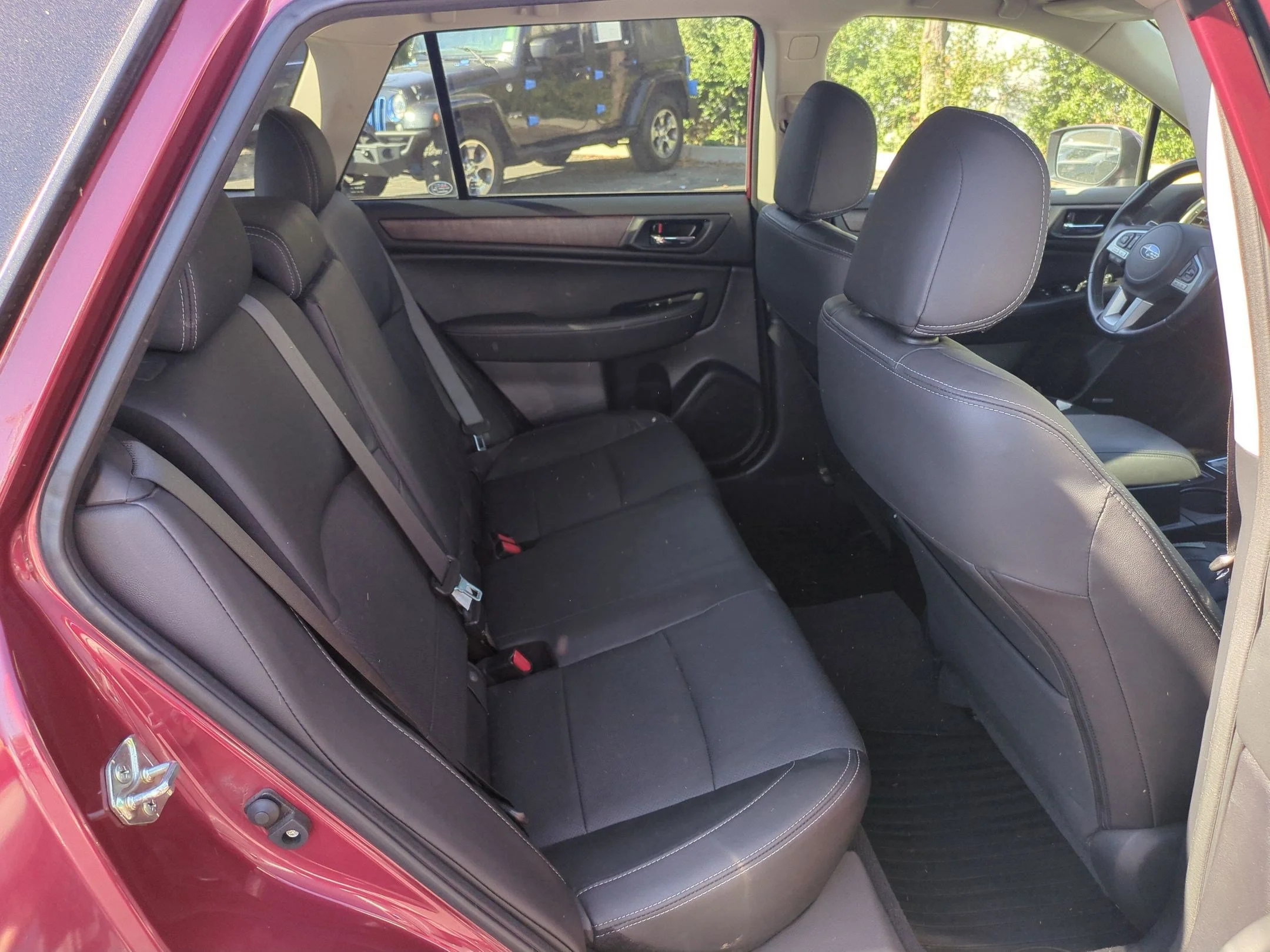 Used 2017 Venetian Red Pearl Subaru Limited image 28