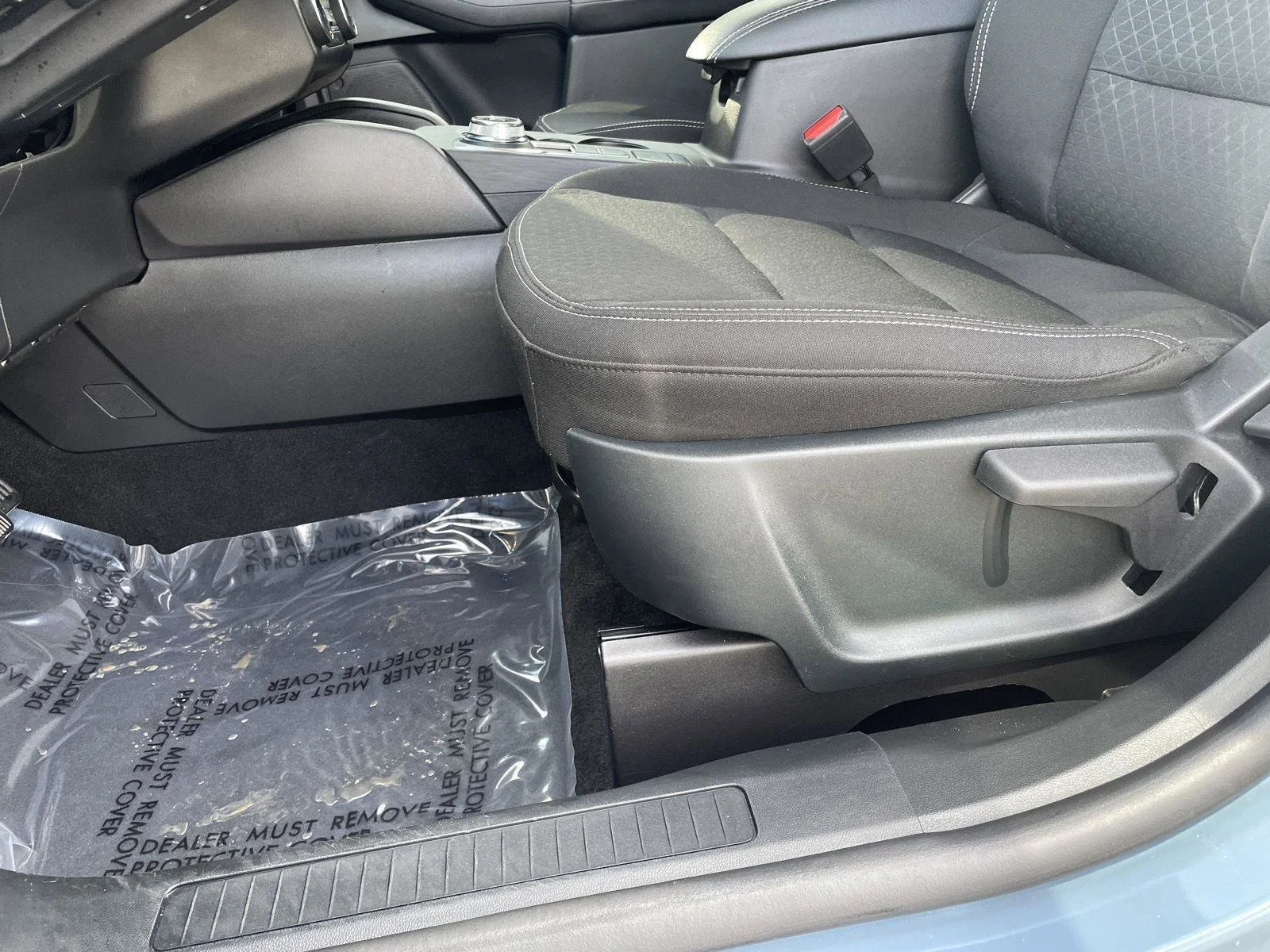 Used 2025 Vapor Blue Ford Active image 3