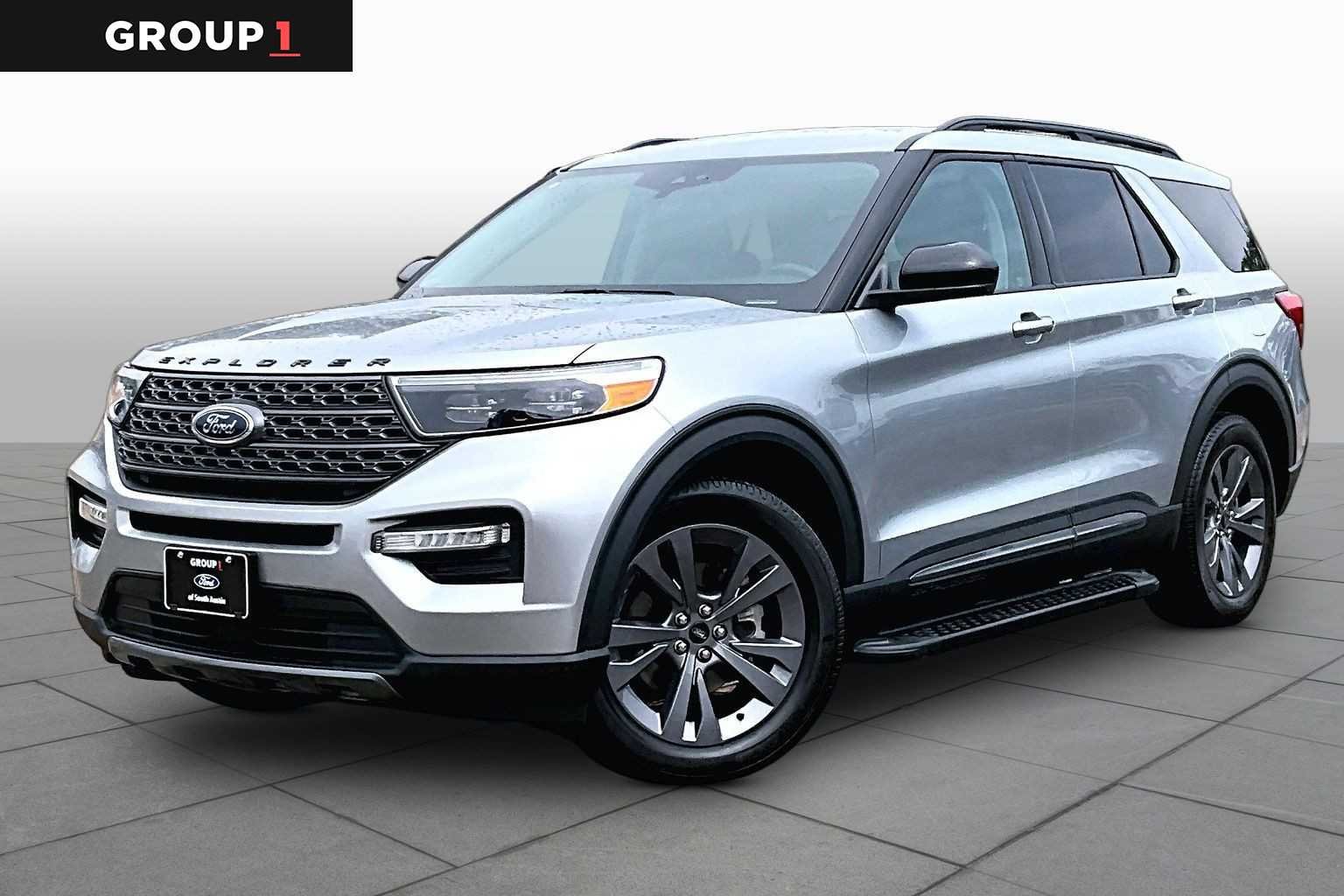 2023 Ford Explorer XLT RWD's photo