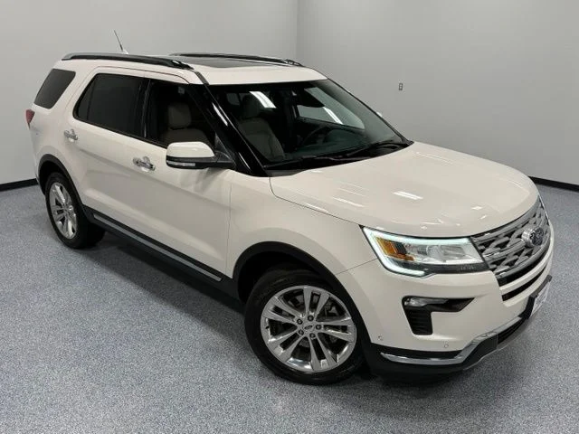 Used 2018 White Ford Limited image 42