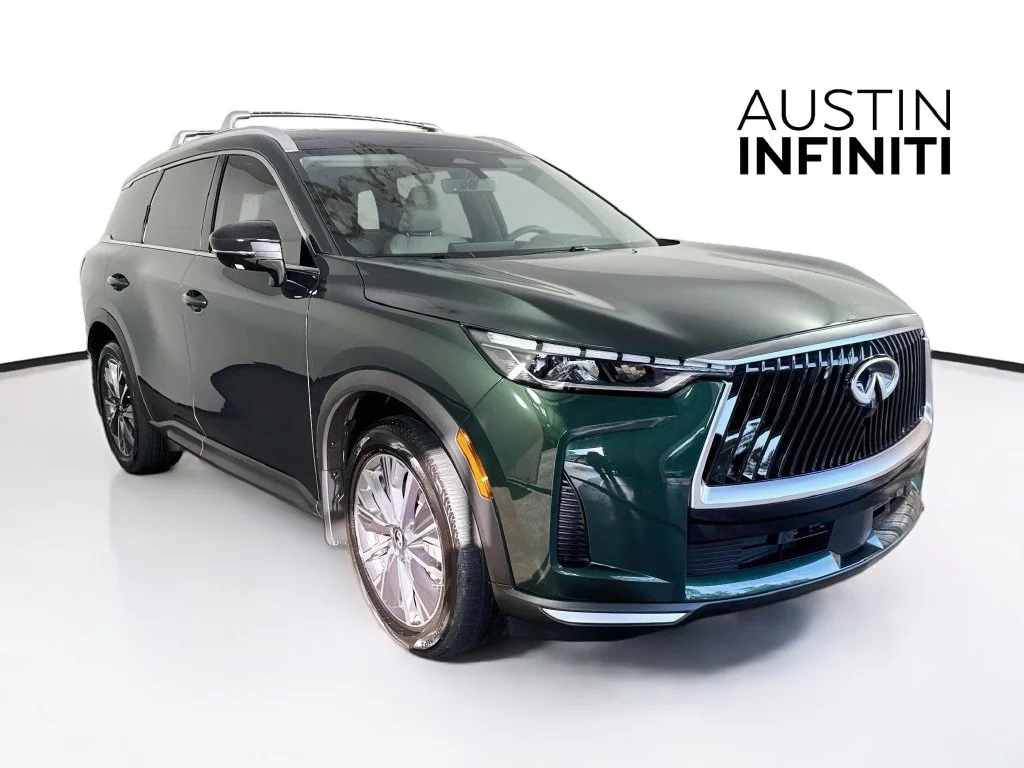 Certified Used 2027 Green INFINITI LUXE image 1