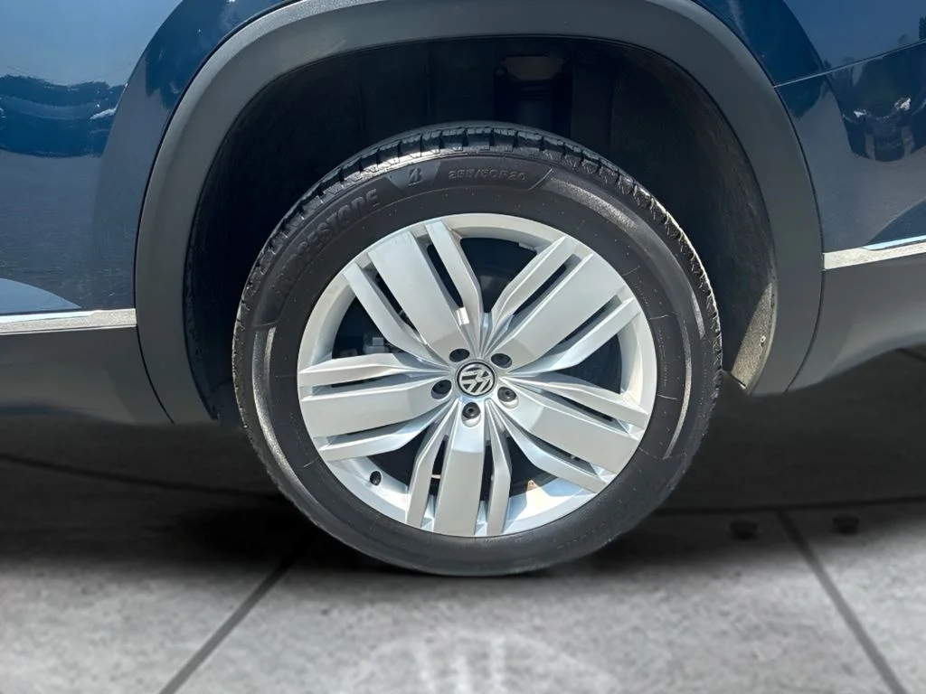 Used 2019  Volkswagen SEL image 21