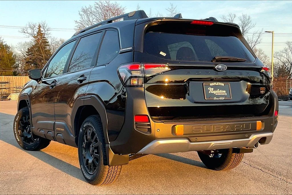 New 2026 CRYSTAL BLACK SILICA Subaru Wilderness image 3