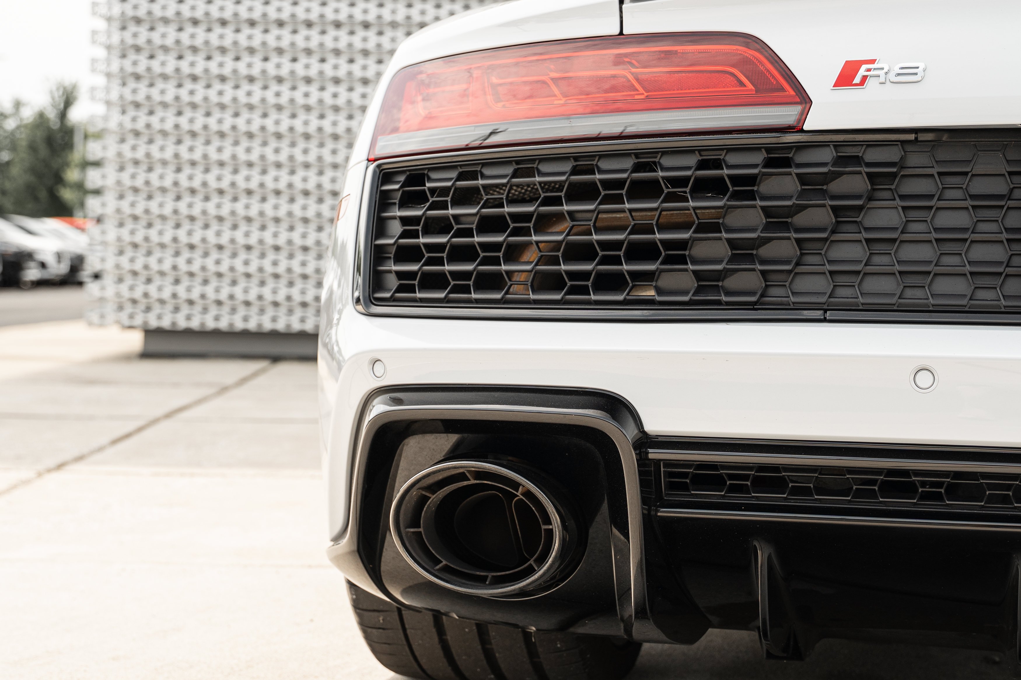 Certified Used 2023 Suzuka Gray Metallic Audi V10 performance image 39