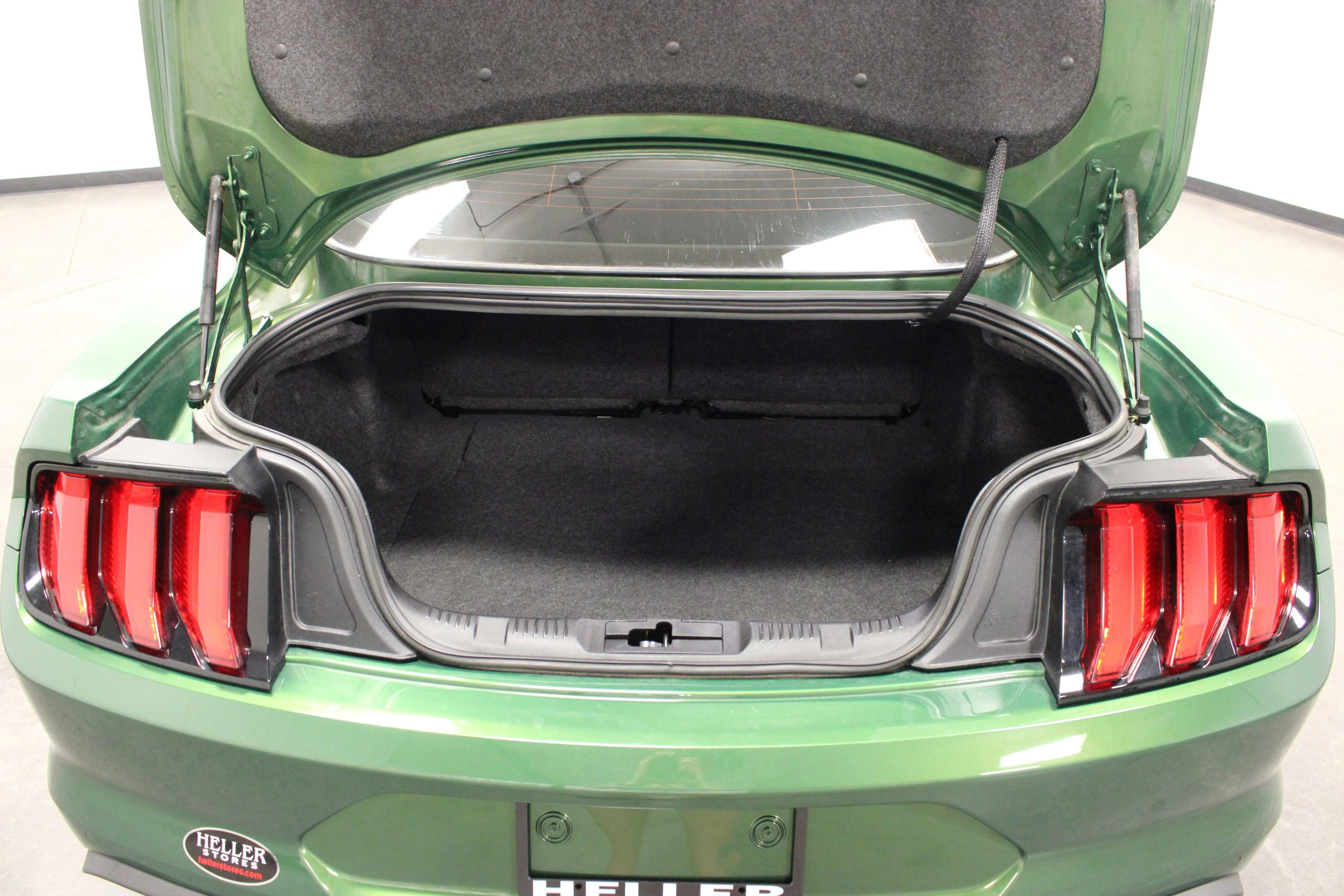 Used 2022 Green Metallic Ford EcoBoost image 12