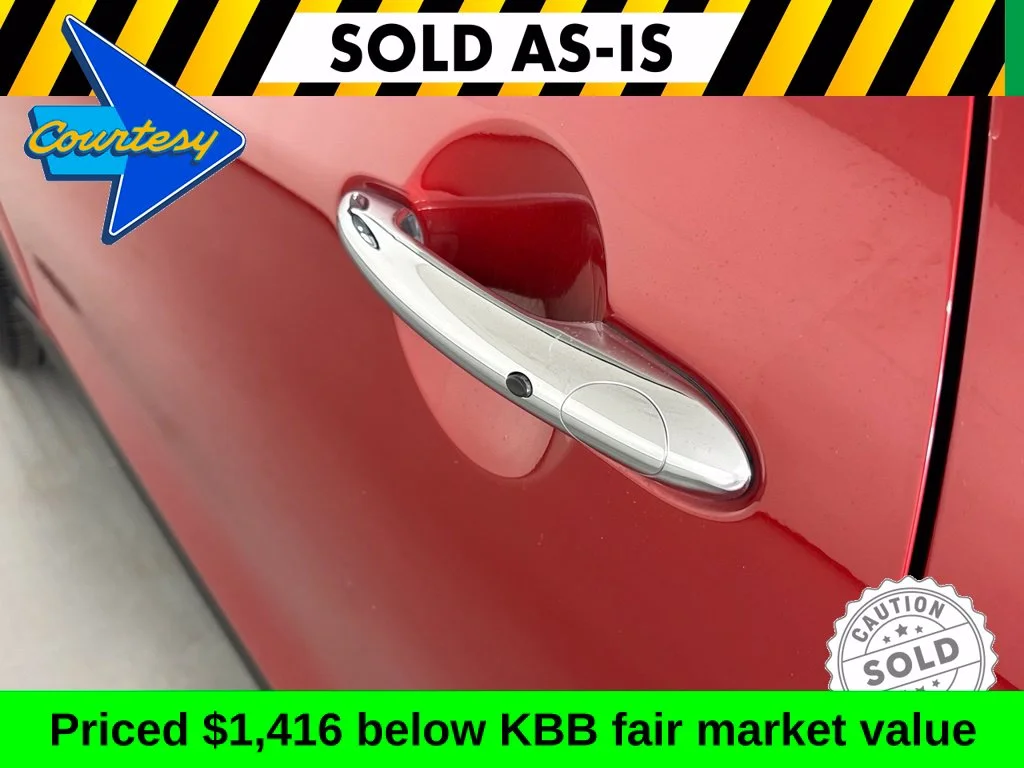 Used 2015 Red MINI Base image 12