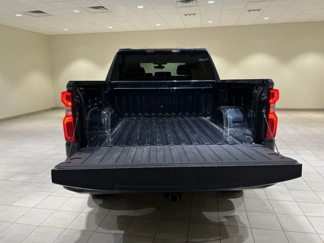 Used 2019 Gray Chevrolet Custom image 21