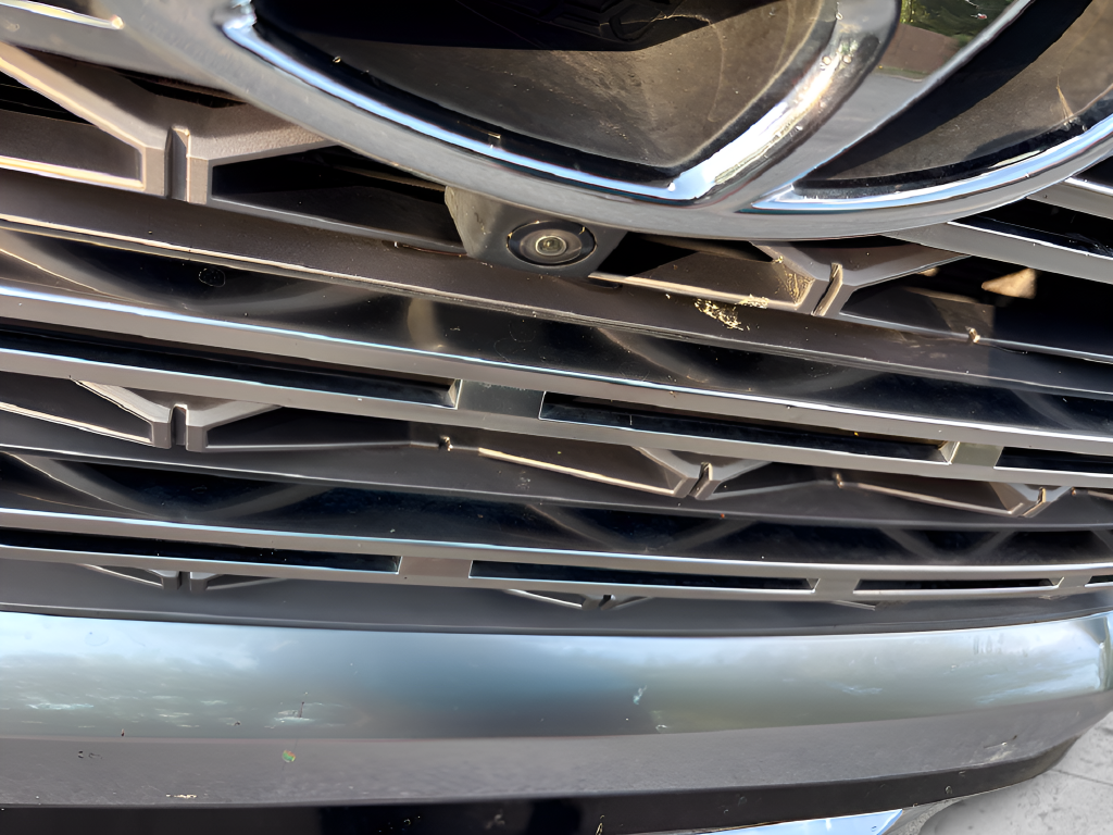 Used 2023 White GMC Denali image 57