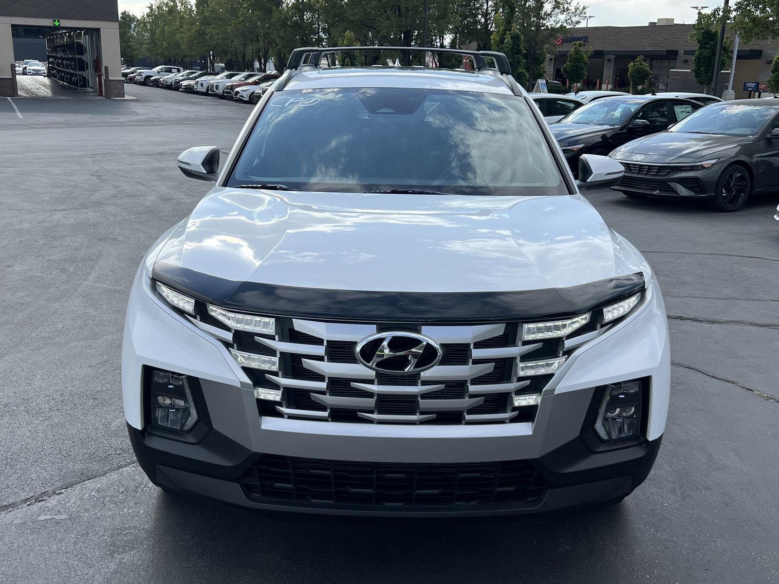 Certified Used 2024 Atlas White Hyundai SEL image 3