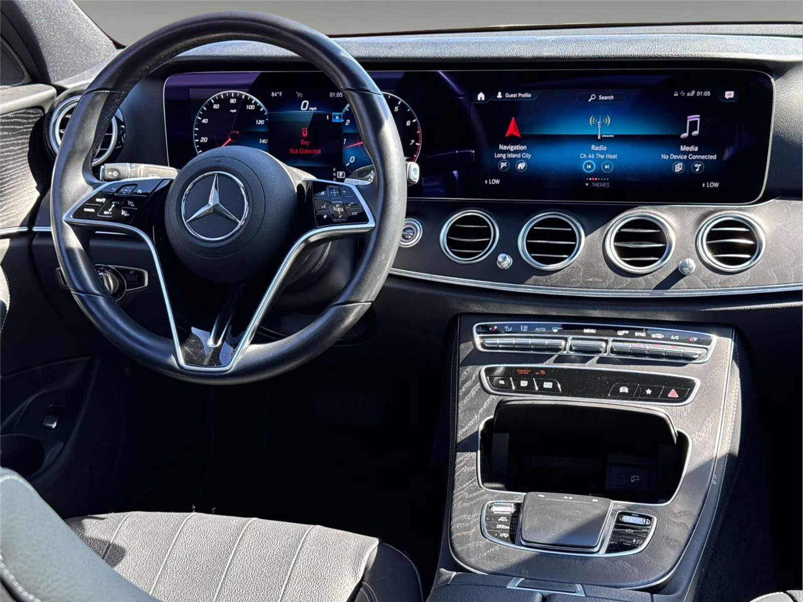 Used 2022 Polar White Mercedes-Benz E 350 image 18