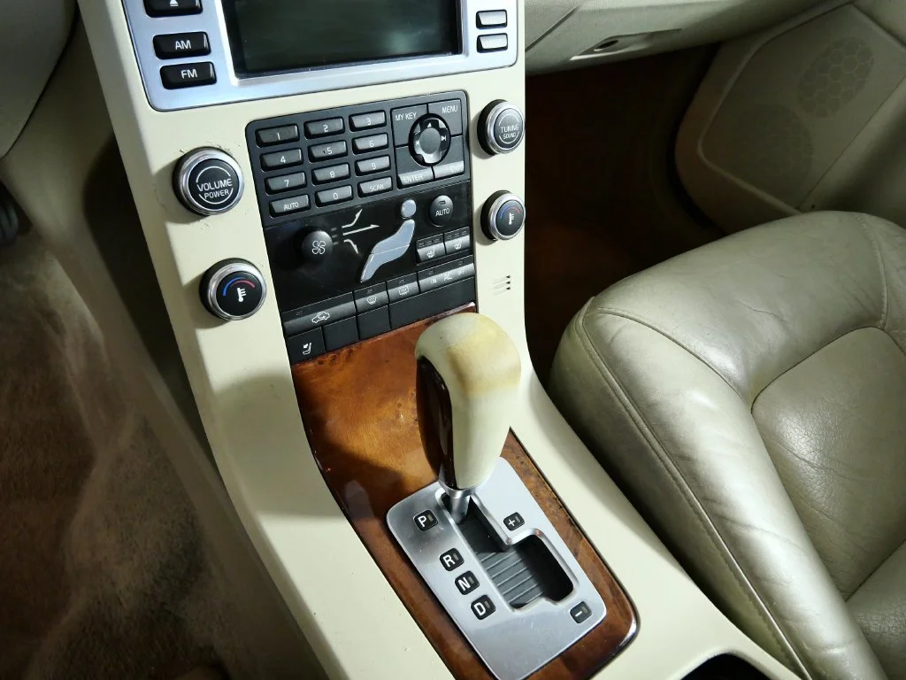 Used 2007  Volvo 3.2 image 21