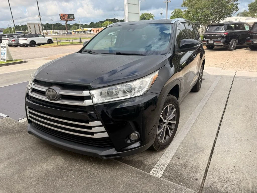 2019 Toyota Highlander XLE 4x2 V6's photo