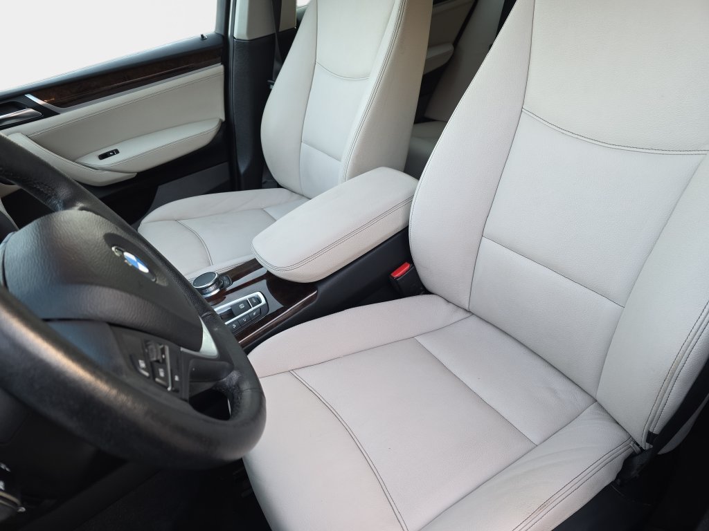 Used 2017 Black BMW xDrive28i image 18